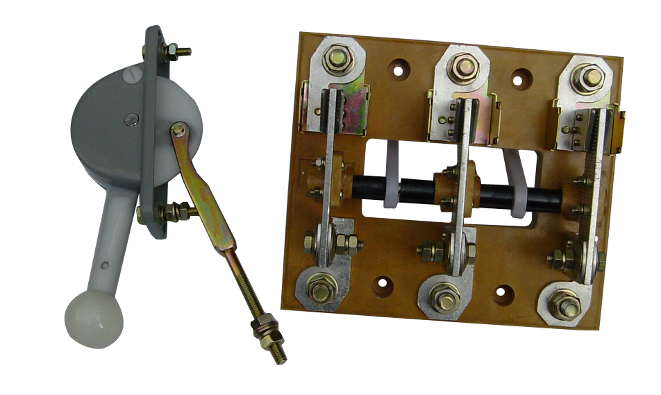 旋轉式刀開關 HD13BX-200/31 在電氣領域中的工藝與禮品應用